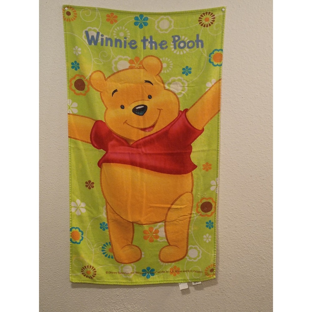 Disney Winnie the Pooh Beach Towel Lime Green Floral Kids Bath Pool Towel